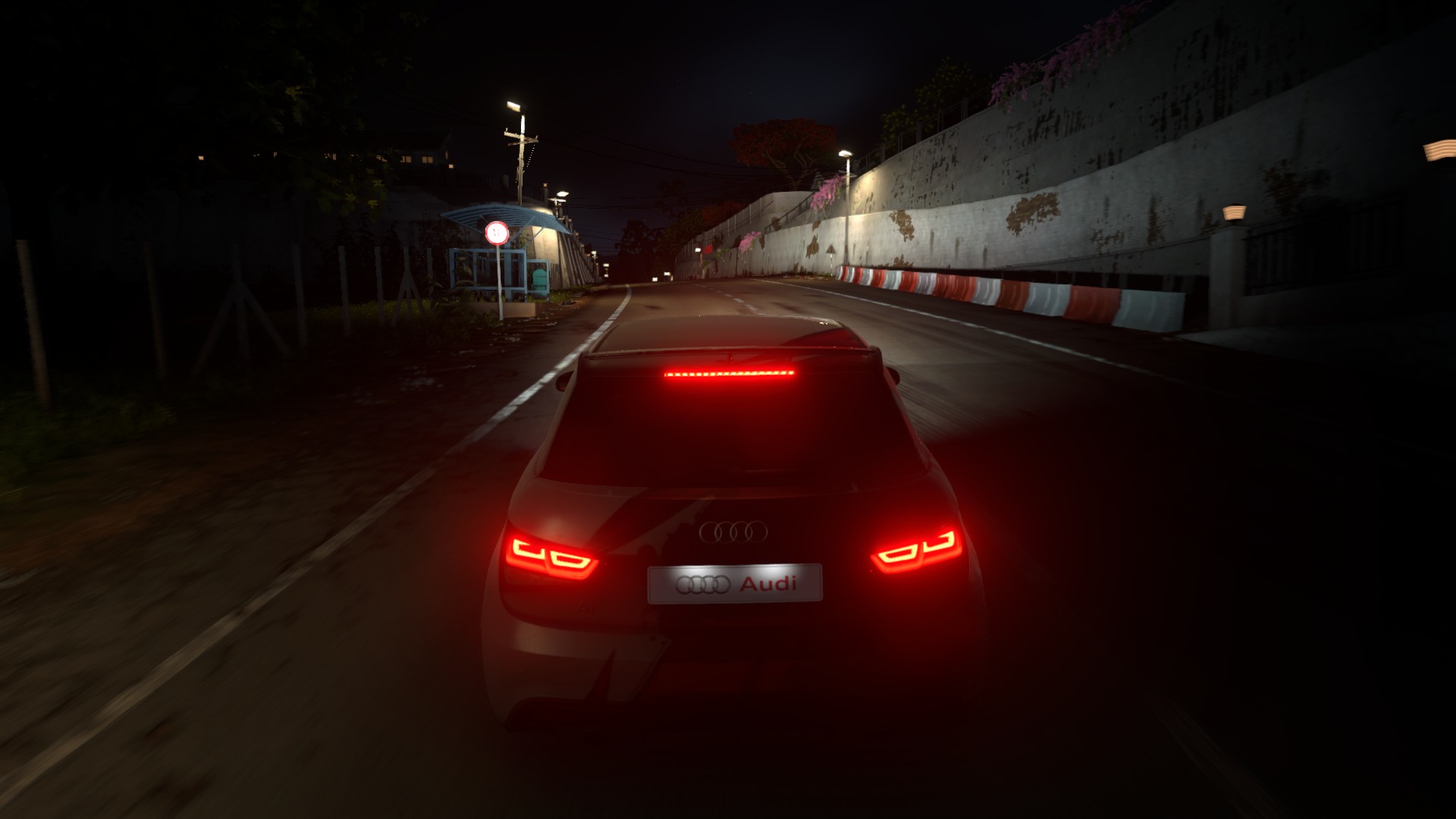 DriveClub : la version PS Plus mise en ligne cette nuit... et déjà effacée du Store