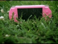 La PSP Pink prend la pose