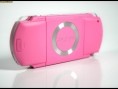 La PSP Pink prend la pose