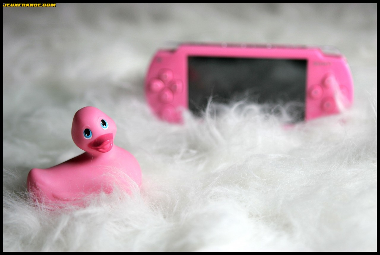 La PSP Pink prend la pose