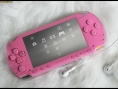 La PSP Pink prend la pose