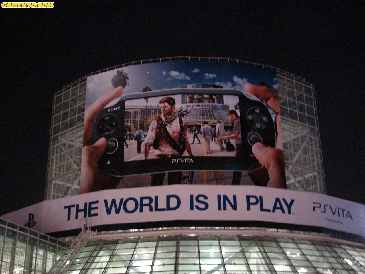 Le Convention Center aux couleurs de PSVita !