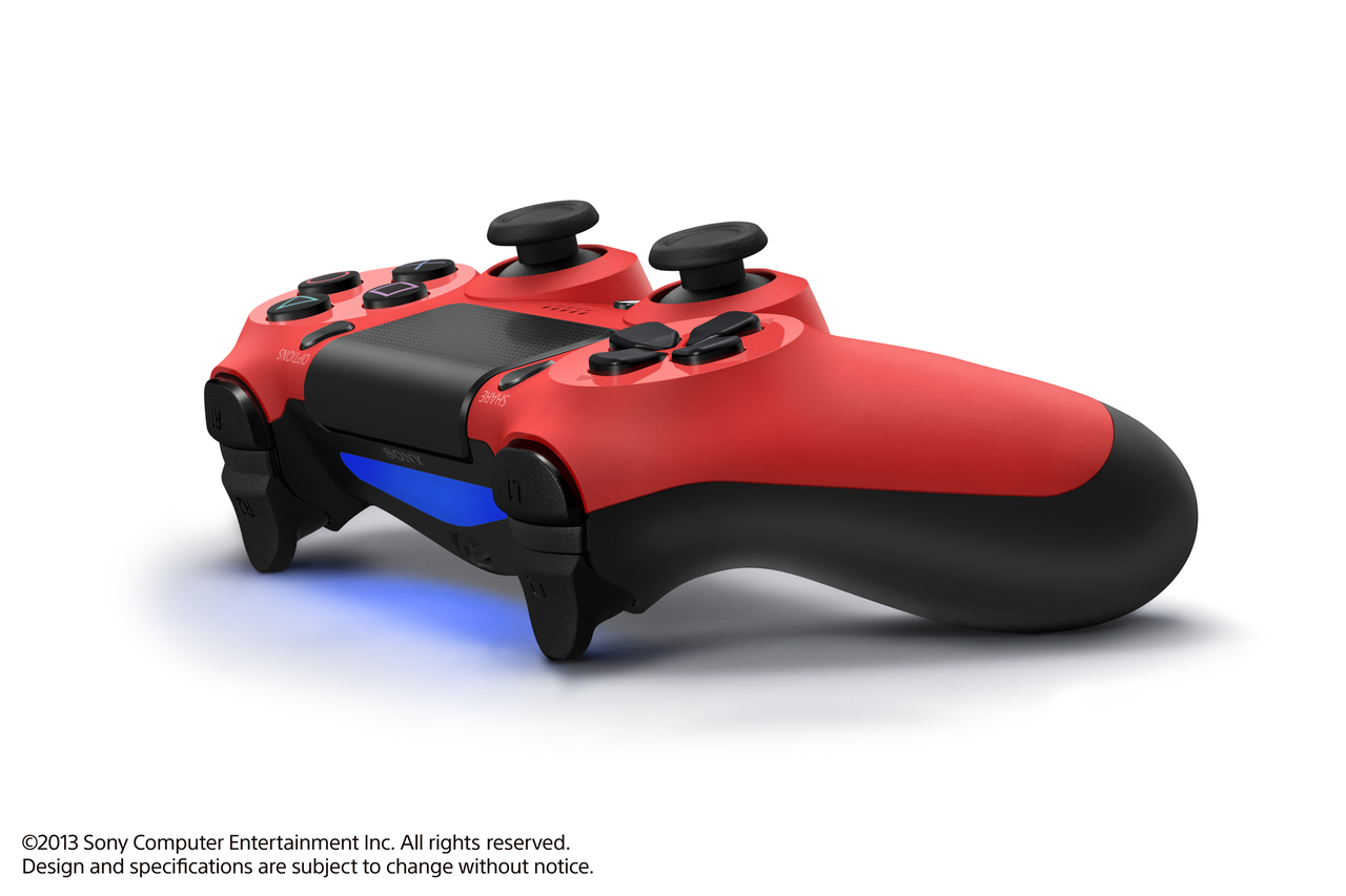 PlayStation 4 : les pads rouge et bleu