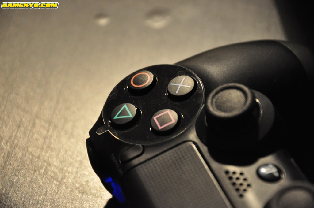PlayStation 4 in the Dark : photos de la console