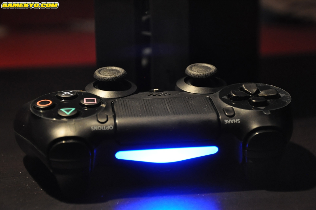 PlayStation 4 in the Dark : photos de la console