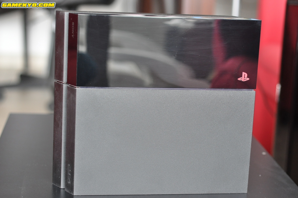 PlayStation 4 in the Light : photos de la console