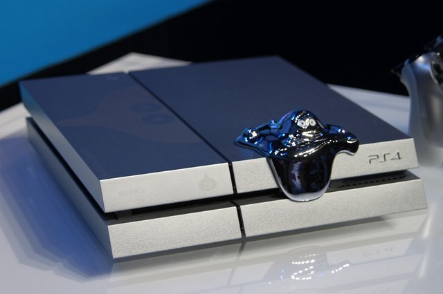 Photos de la PS4 Collector Metal Slime
