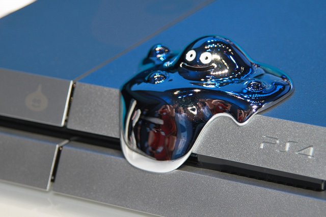 Photos de la PS4 Collector Metal Slime