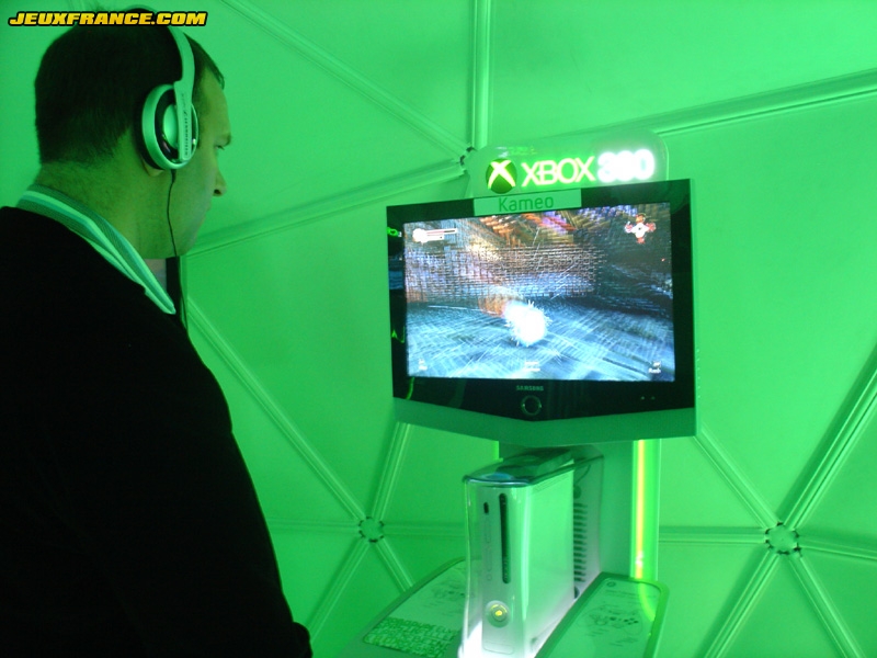 Le X05 dans l'objectif