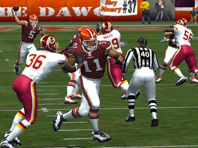ESPN NFL 2K5 raffûte en images