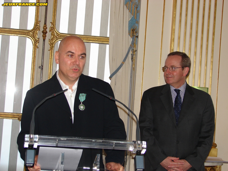 Peter Molyneux devient Chevalier