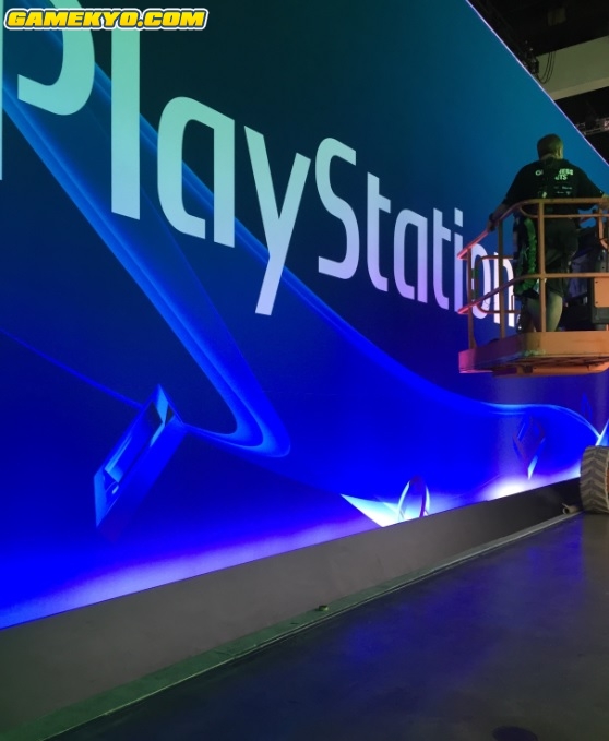 E3 2015 : préparation des stands (photos)