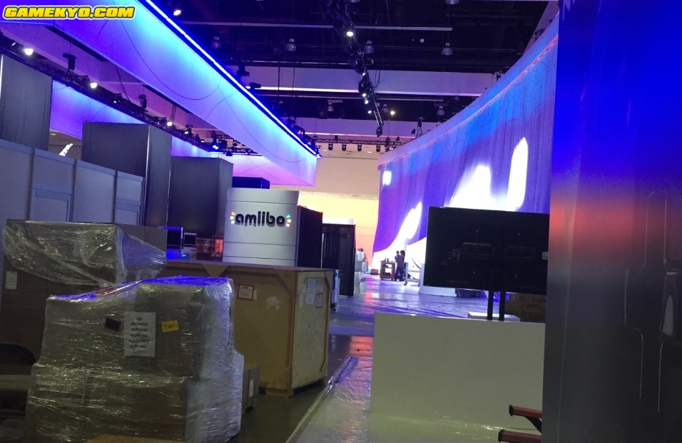E3 2015 : préparation des stands (photos)
