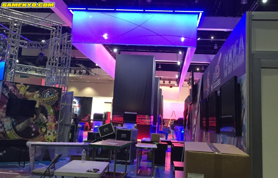E3 2015 : préparation des stands (photos)