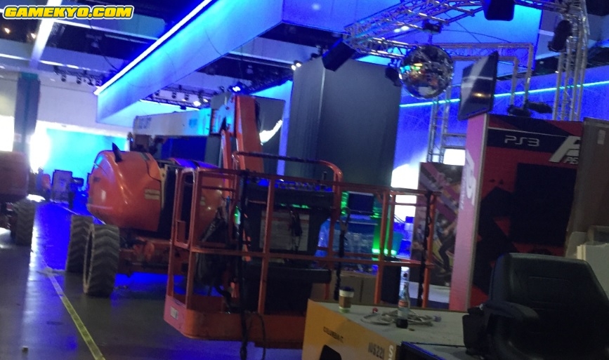 E3 2015 : préparation des stands (photos)