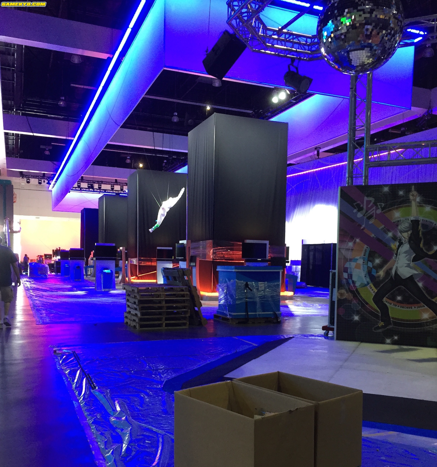 E3 2015 : préparation des stands (photos)