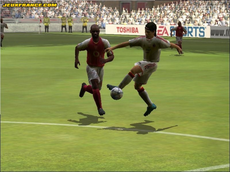 FIFA 2005 s'illustre sur PC