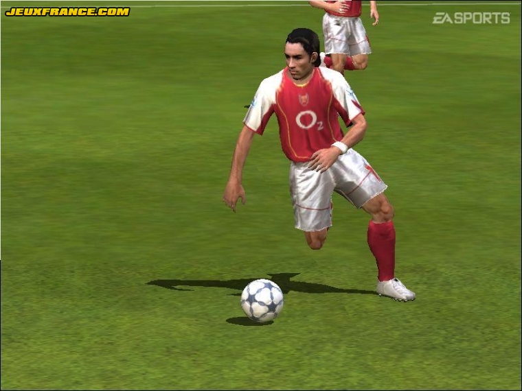 FIFA 2005 s'illustre sur PC