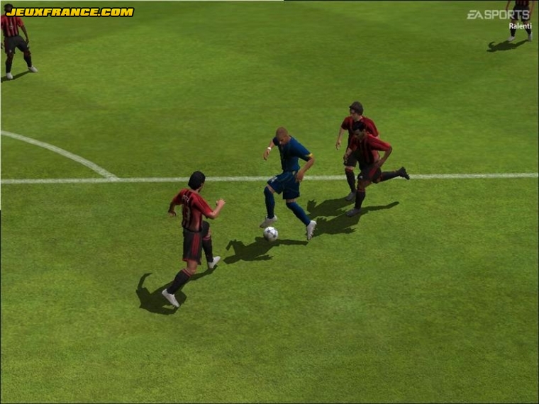 FIFA 2005 s'illustre sur PC