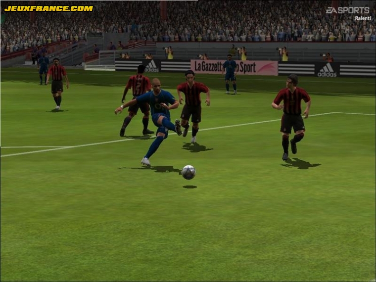 FIFA 2005 s'illustre sur PC