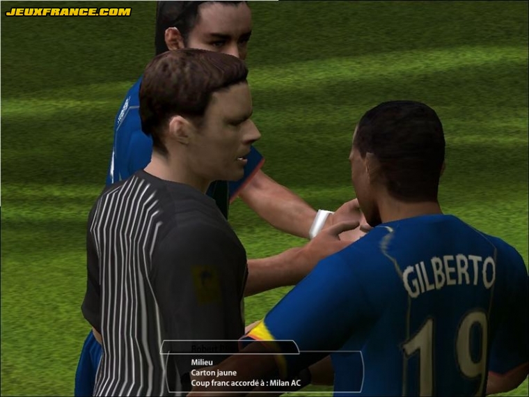 FIFA 2005 s'illustre sur PC