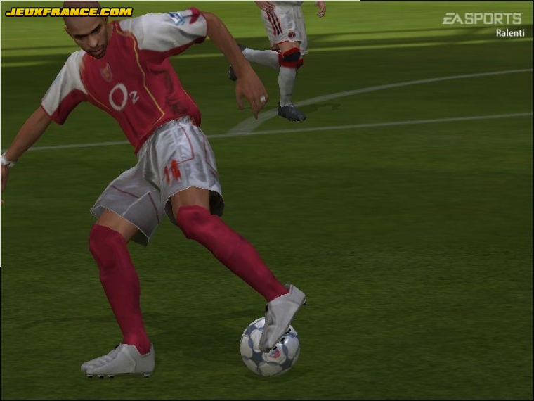 FIFA 2005 s'illustre sur PC