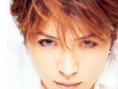 Gackt chante pour Dirge of Cerberus