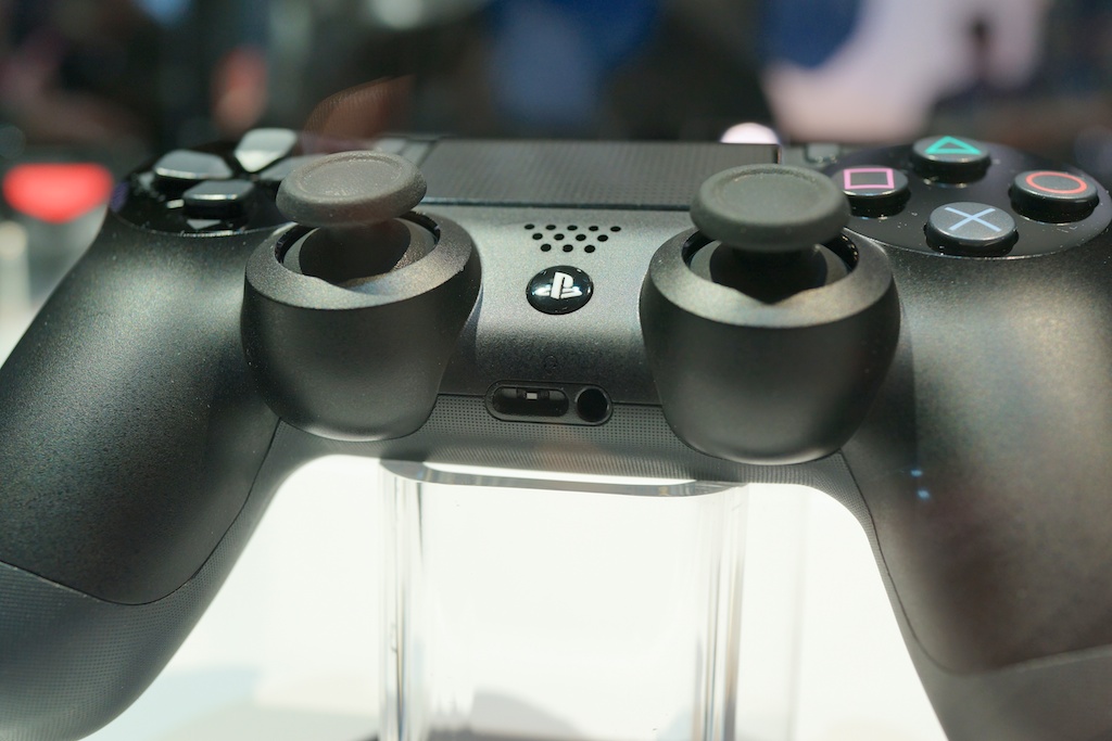 GDC 2013 : nouvelles photos du pad PS4
