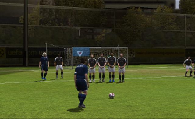 UEFA fait le beau sur PS2