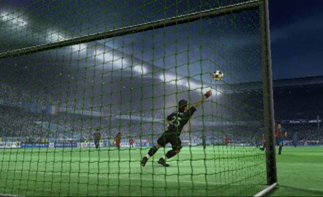 UEFA fait le beau sur PS2