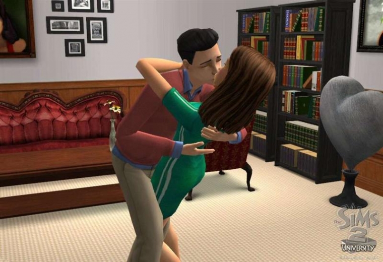 Les Sims 2 Académie s'enlacent