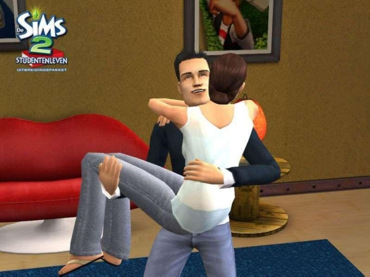 Les Sims 2 Académie s'enlacent