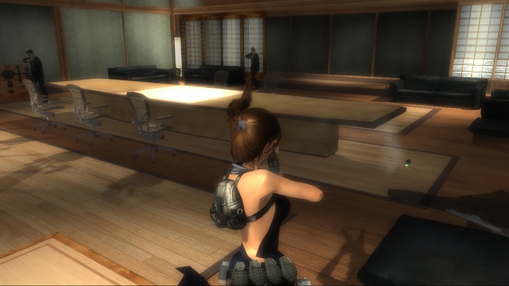 Lara Croft en tenue de soirée