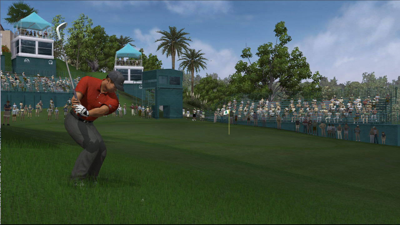 Tiger Woods swingue sur le green
