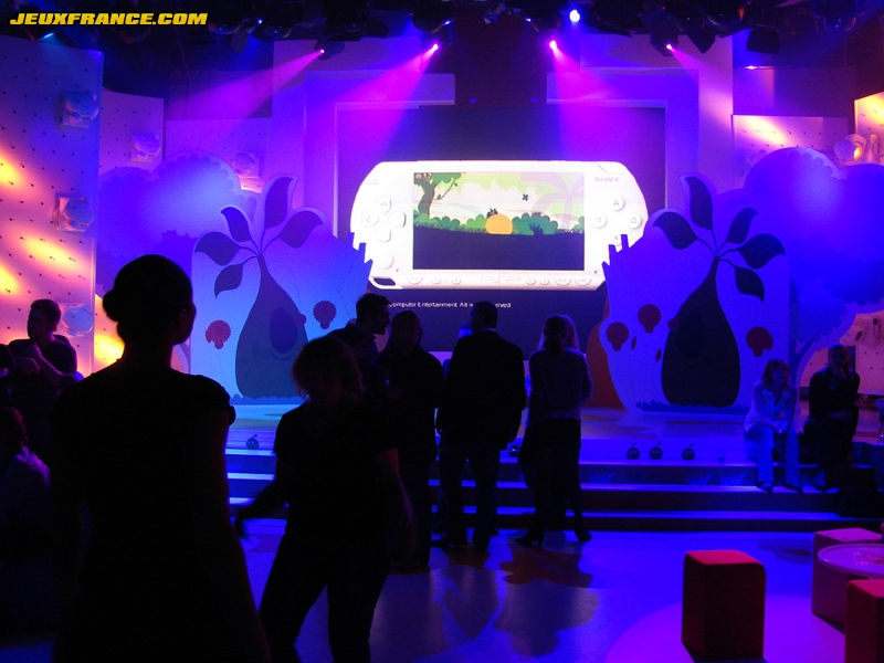 Les LocoRoco s'amusent en soirée