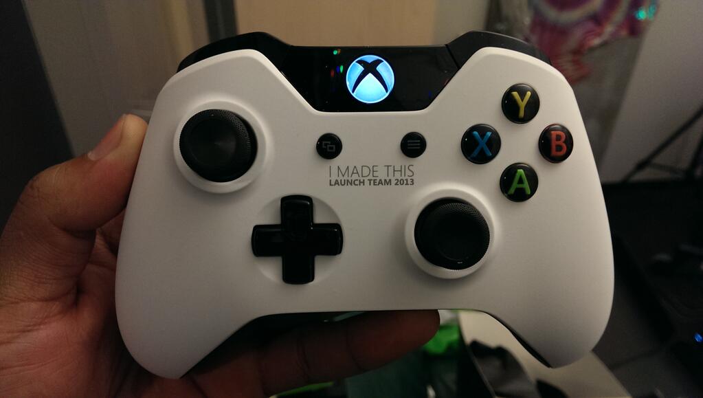 Quelques photos de la Xbox One blanche