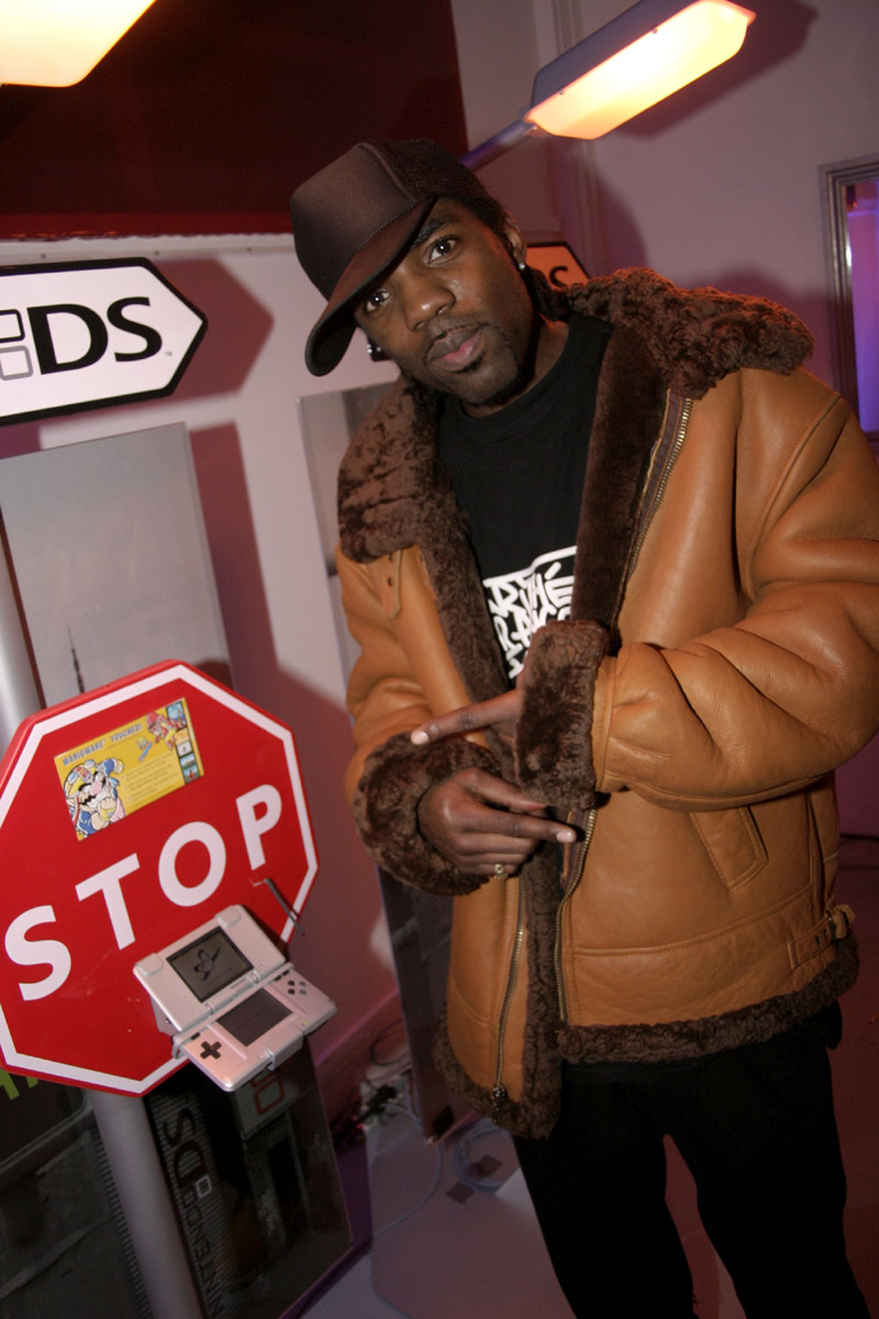 Le groupe IAM joue à la Nintendo DS