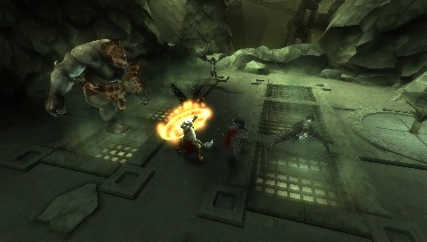 GoW frappe en images