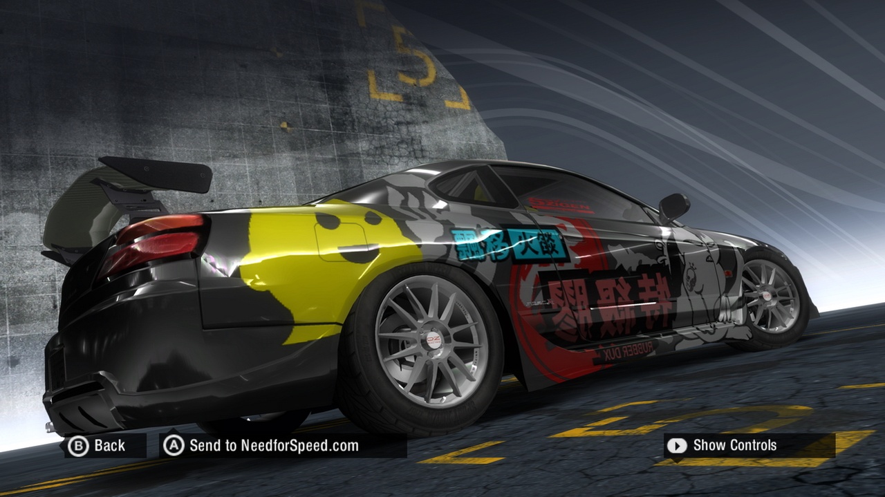 NFS ProStreet sort du garage