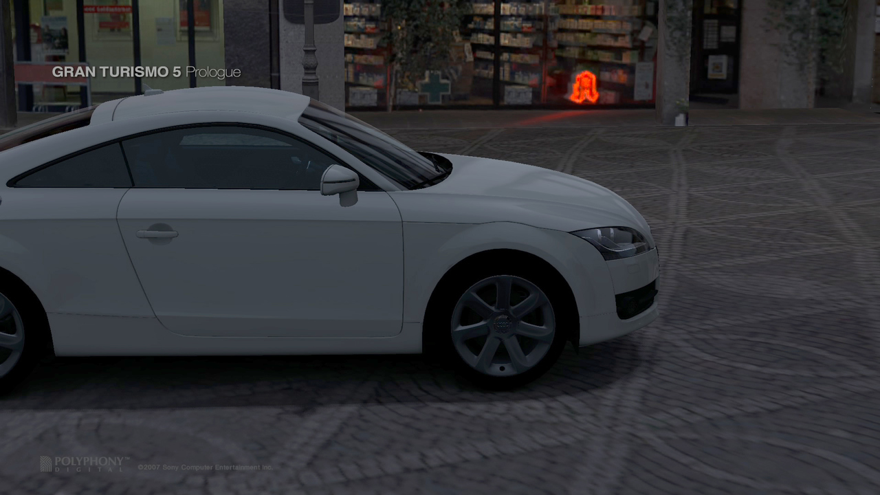 GT 5 Prologue dans les stands