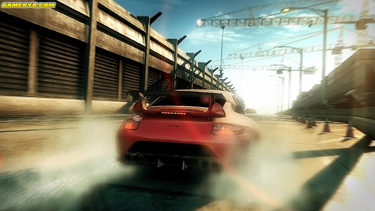 Need For Speed Undercover shows itself