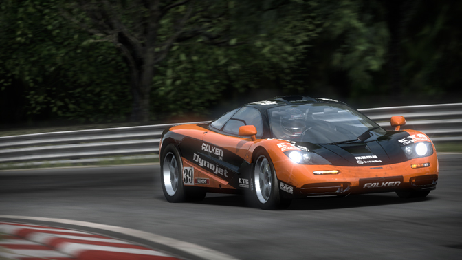 NFS Shift accélère en images