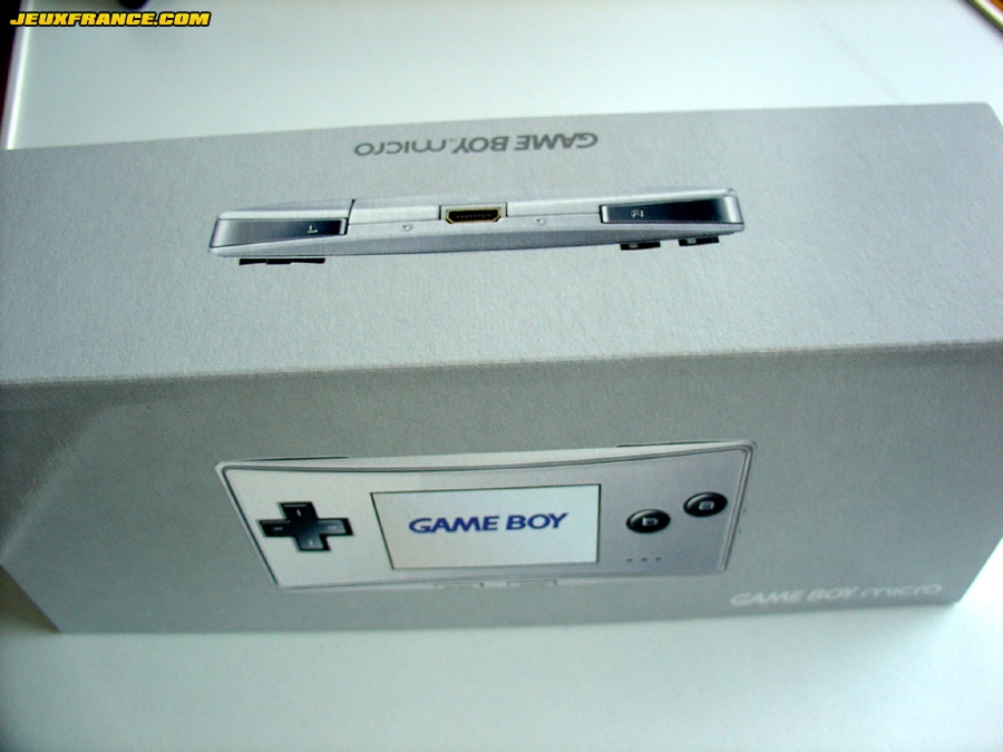 La Game Boy Micro arrive en Europe