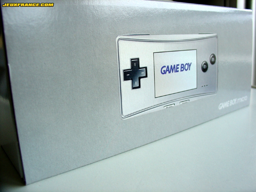 La Game Boy Micro arrive en Europe