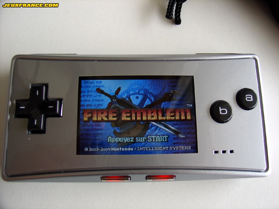 La Game Boy Micro arrive en Europe