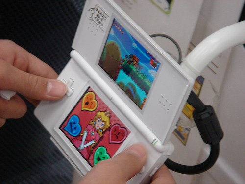 La Nintendo DS Lite jouable au Japon