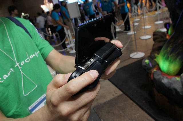 3DS : quelques photos du Slide Pack
