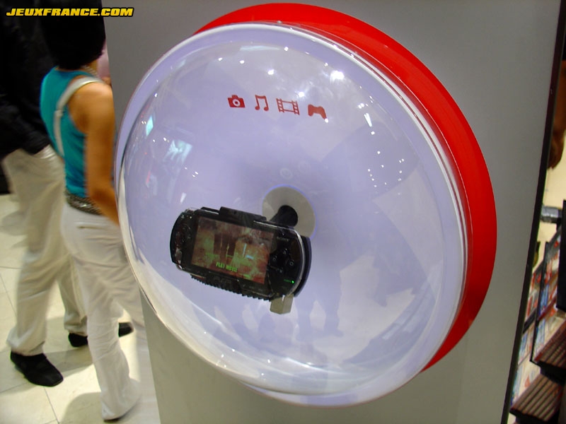 Lancement de la PSP au Virgin