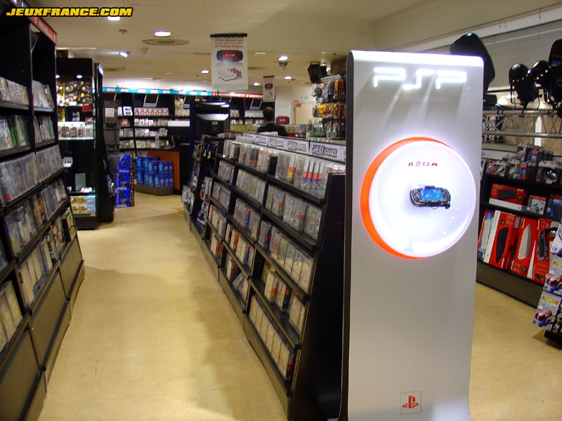 Lancement de la PSP au Virgin