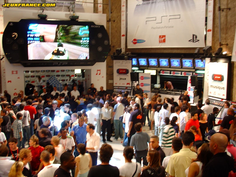 Lancement de la PSP au Virgin